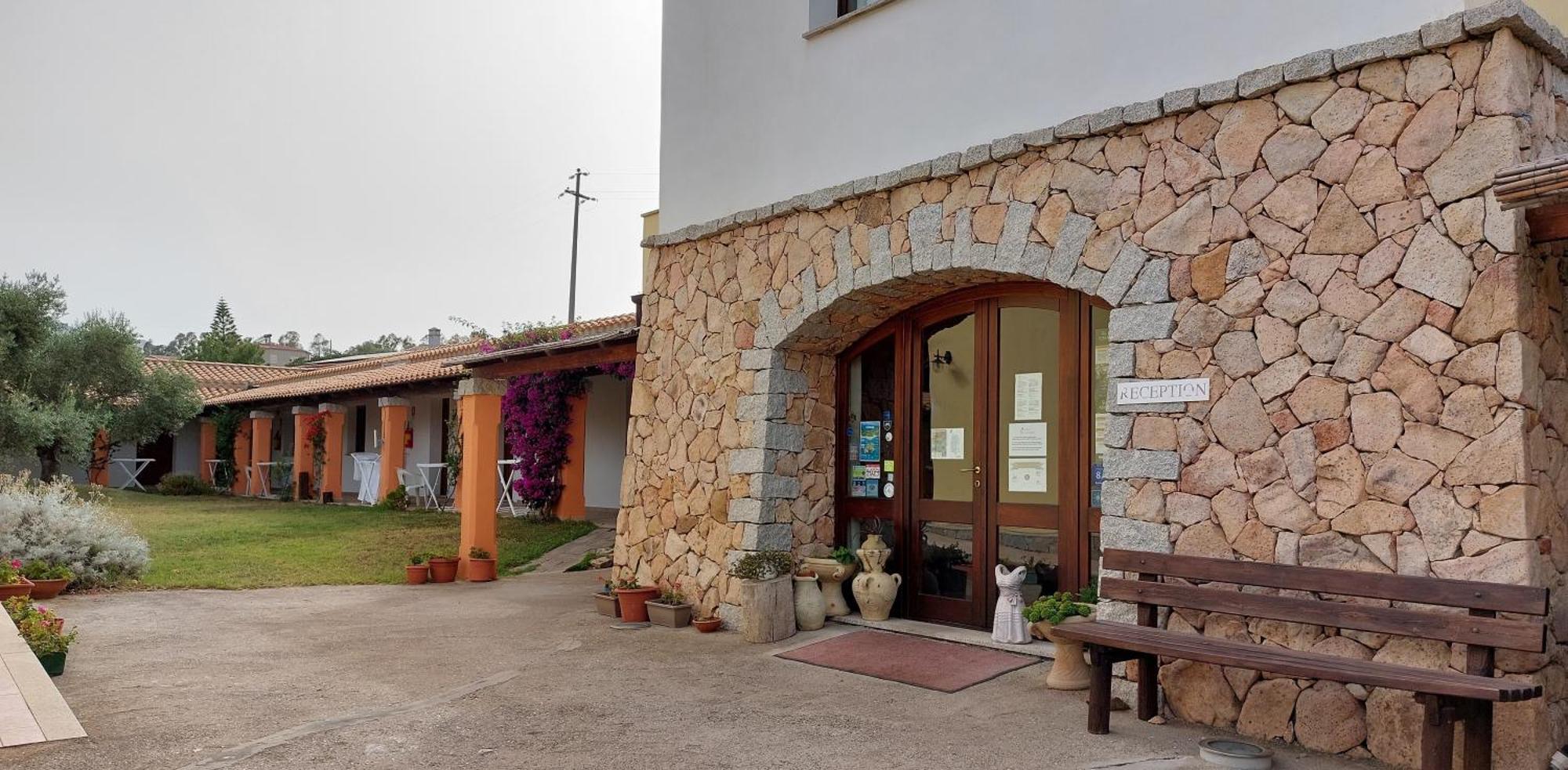Hotel Cardedu Kültér fotó
